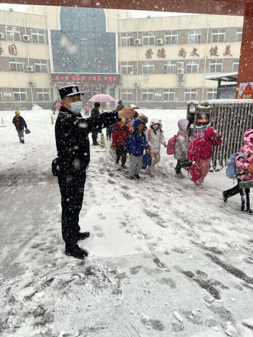 北京小学应对疫情最新停课通知，保障学生安全与健康措施实施